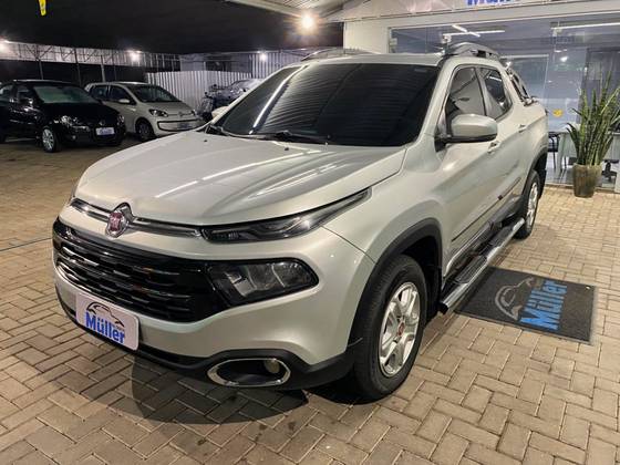 FIAT TORO 1.8 16V EVO FLEX FREEDOM AT6 FIAT TORO 1.8 16V EVO FLEX FREEDOM AT6